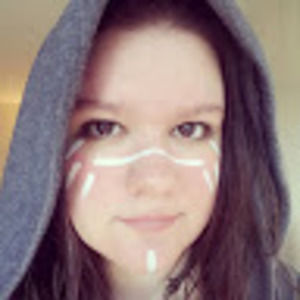 Meet your Posher, Caitlin